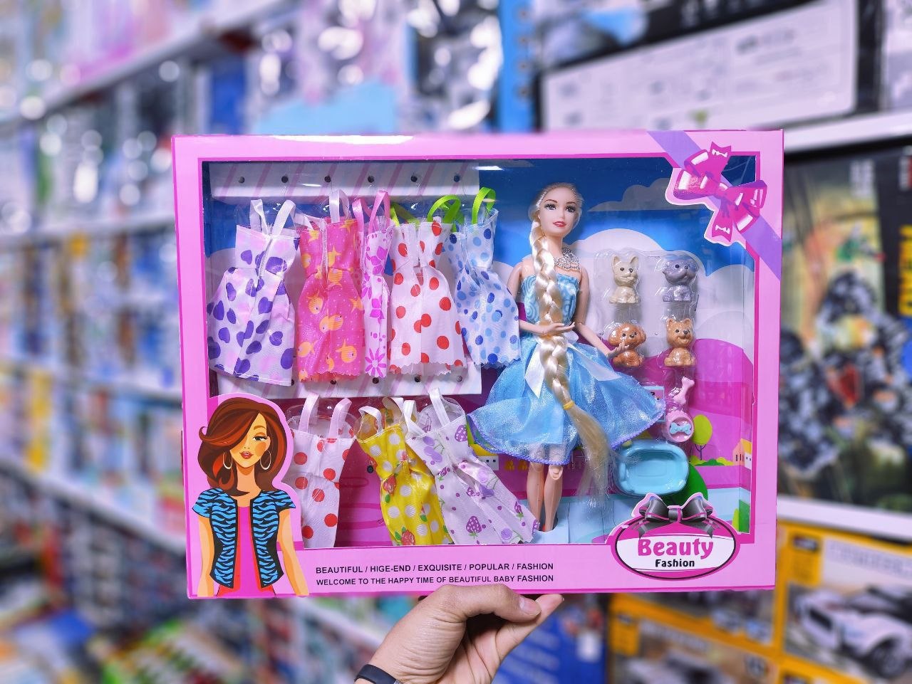 باربی جعبه ای با پک کامل لباس و دارای سگ