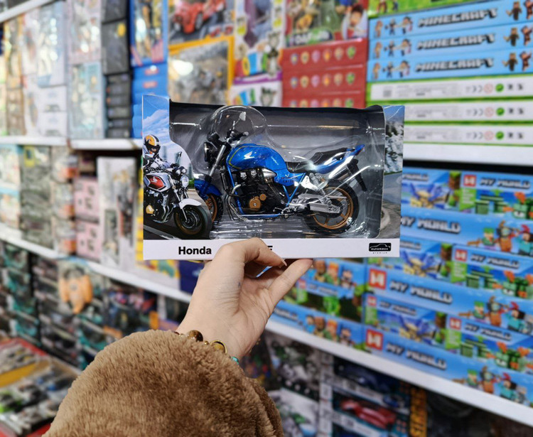ماکت موتور CB 1300رنگ آبی رویال برند Auto Maxx